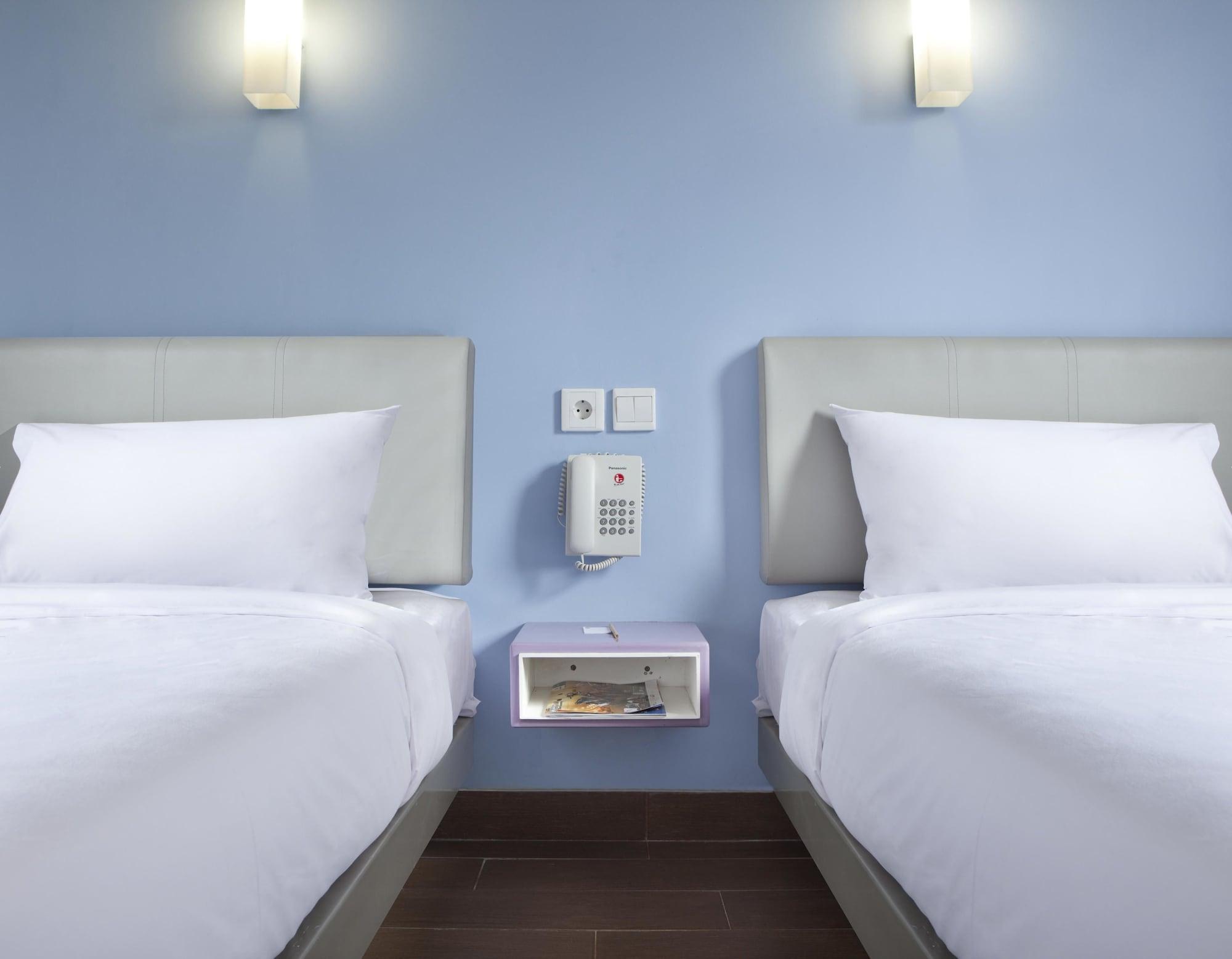 Amaris Hotel Serpong Tangerang Exterior foto