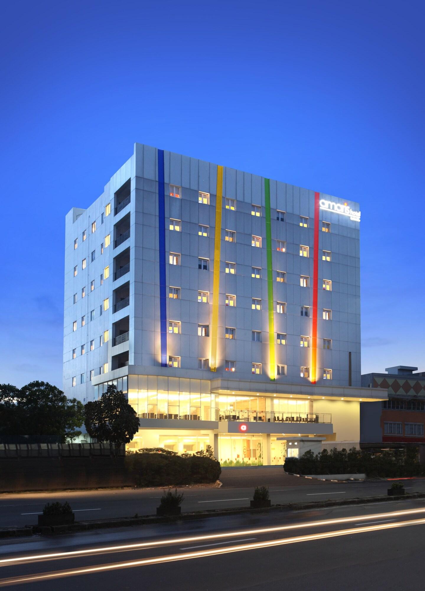 Amaris Hotel Serpong Tangerang Exterior foto